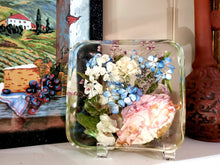 Wedding flower preservation, bouquet keepsake, wedding flower keepsake, bouquet preservation, wedding square keepsake, flower preservation.