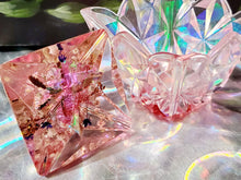Custom Preserved Funeral Pressed Flowers Petals in Resin Trinket Box with Lid Paperweight Keepsake memories of your wedding,funeral.