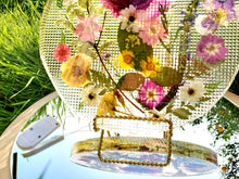 Preserved Funeral Wedding Pressed Flowers Petals in Resin Round Free form Lamp Keepsake Sweet memories of your wedding funeral Frame Lights