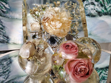 Wedding flower preservation, bouquet keepsake, wedding flower keepsake, bouquet preservation, wedding square keepsake, flower preservation.