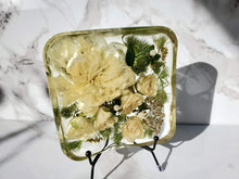 Wedding flower preservation, bouquet keepsake, wedding flower keepsake, bouquet preservation, wedding square keepsake, flower preservation.