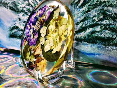 Wedding flower preservation, bouquet keepsake, wedding flower keepsake, bouquet preservation, wedding round keepsake, flower preservation.