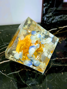 Custom Preserved wedding Flowers in Resin Cube like glass Paperweight Keepsake Sweet romantic memories of your wedding, anniversary,funeral.