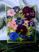 Flower Preservation, Pressed flower Frame Wedding Bridal Flower, Wedding, Funeral Pressed Flowers, Keepsake. Hanging Metal Glass Frame Décor