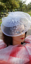 White Wedding Church  Party Fascinator Hat.Feather Bridal Wedding Hair Clip Head Accessory. Bridal Derby Fascinator hat.Headpiece