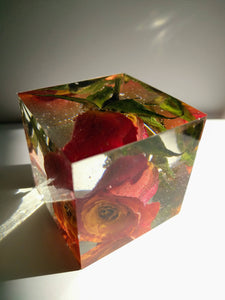 Red Orange Flowers Rose in cube keepsake paperweight NATURAL GIFT. Rose Paperweights. Home Office Deck Decor.Gift.Glass like.Crystals