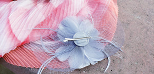 Silver Gray Fascinator Derby Race Bridal Church Hat. Wedding Tea Party Mini Hat.Costume Feather Hair Clip Head Accessory.Headpiece.
