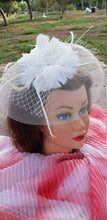 Ivory Cream Beige Fascinator Derby Race Bridal Church Hat. Wedding Tea Party Mini Hat.Costume Feather Hair Clip Head Accessory.Headpiece