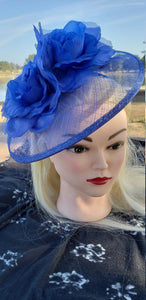 Royal Blue Sinamay Fascinator. Derby Race Bridal Church Hat. Floral Wedding Mini Hat. Costume Feather Hair Clip Head Accessory.Headpiece
