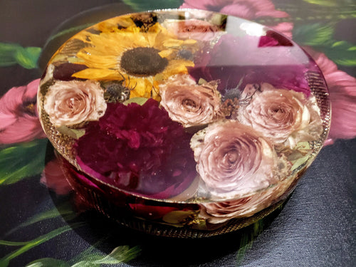 Preserving Wedding Flowers in Extra Large Resin like glass Paperweight Keepsake Bridal romantic memories of your wedding anniversary,funeral