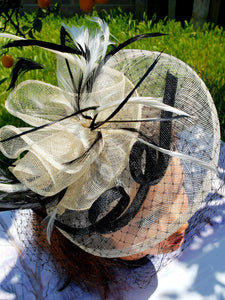 Nude Pale Sinamay Fascinator. Birdcage Veil Bridal Church Hat. Wedding Mini Hat. Costume Feather Hairband Accessory.Headpiece