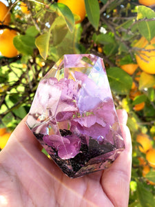 Resin Flowers Purple Hydrangea Crystals keepsake paperweight . Hydrangea Paperweights. Office Deck Decor. Healing Crystals.Preserved Flowers