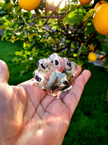 Pet Loss Grief. Memorial Resin Diamond Paperweight Keepsake.Memorial Sympathy Gift with pet's ashes.Pet remembrance .Dog Cat ashes in resin.