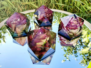 Red Purple Rose Flowers Crystals Paperweight. Crystal Point Tower Paperweight Keepsake. Love Forever. Preserved Rose Flowers.Dried rose