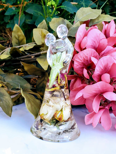 Custom Wedding flower preservation, wedding flower keepsake, bouquet preservation, Bride & Groom Marriage Couple Statue Decoration.