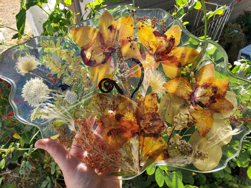 Wedding Pressed flower preservation, bouquet keepsake, flower frame, bouquet preservation, wedding geode keepsake, flower preservation.
